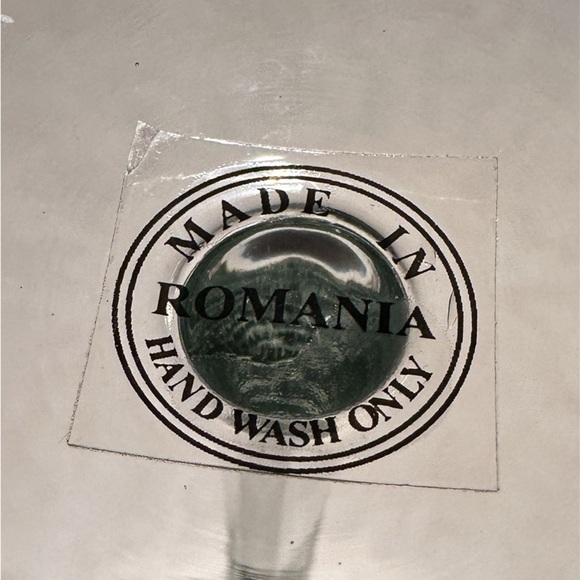 Holly leaf and berries Wine Glasses made in Romania - Picture 3 of 5